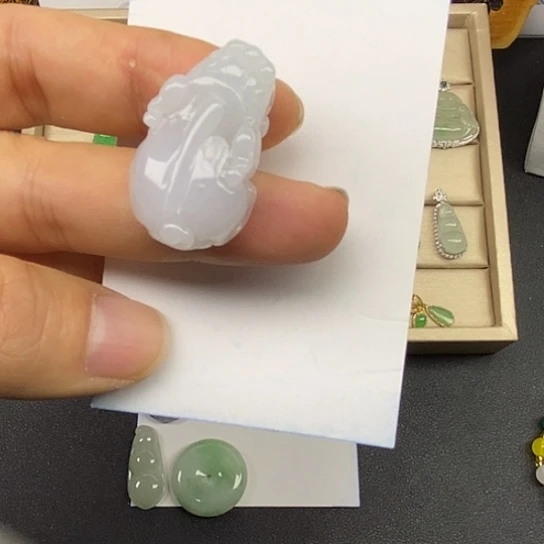 翡翠未镶嵌颈饰天然缅甸翡翠A货漏个