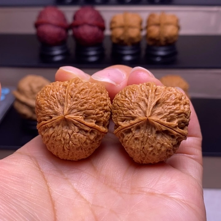 把件文玩核桃密石三楞45