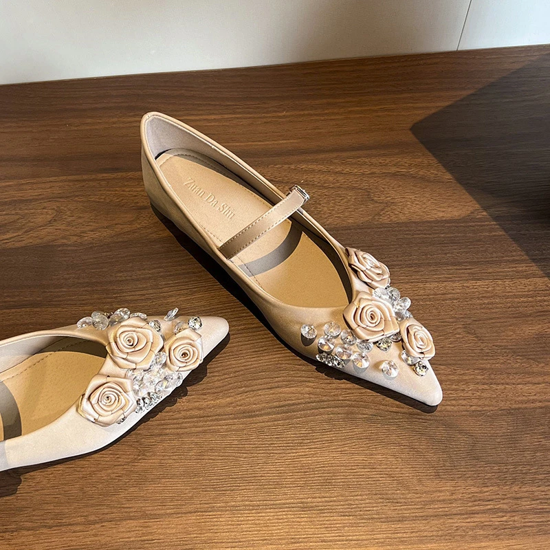 2025新款百搭内增高尖头浅口玛丽珍舒适平底女单鞋大码女鞋41—43