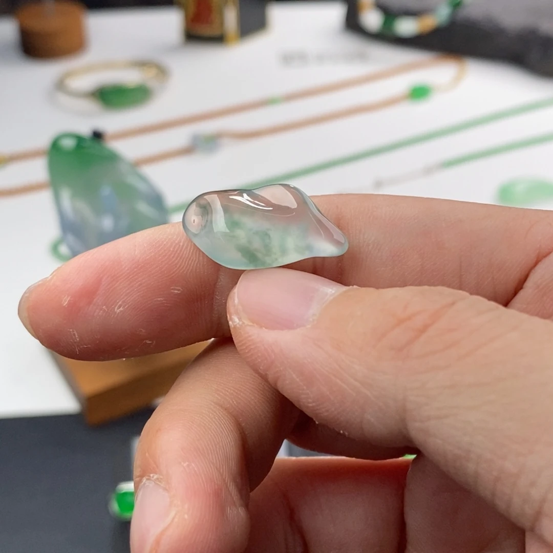 定制翡翠未镶嵌包工