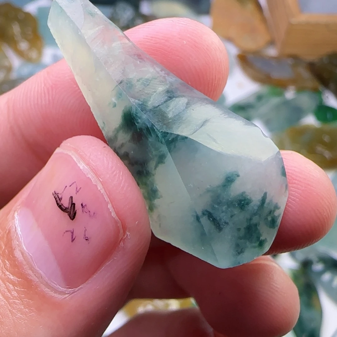 未镶嵌定制翡翠不包工