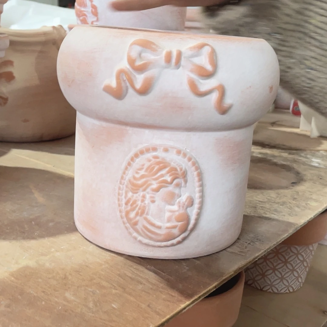 【闪购商品】红陶复古高帽女神16-16