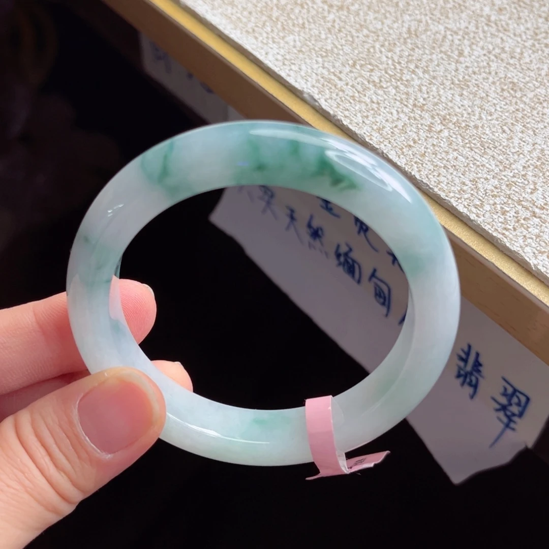 翡翠未镶嵌手镯手镯