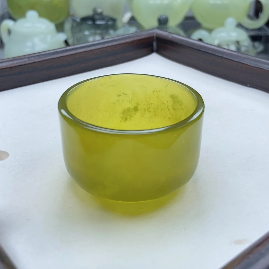 蛇纹石玉未镶嵌主人杯