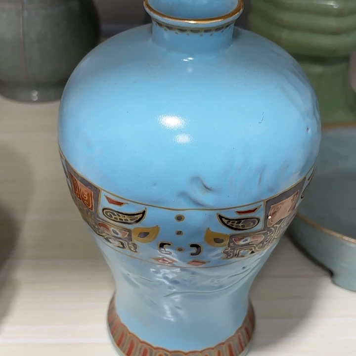 瓷器摆件，瓷器摆件…………