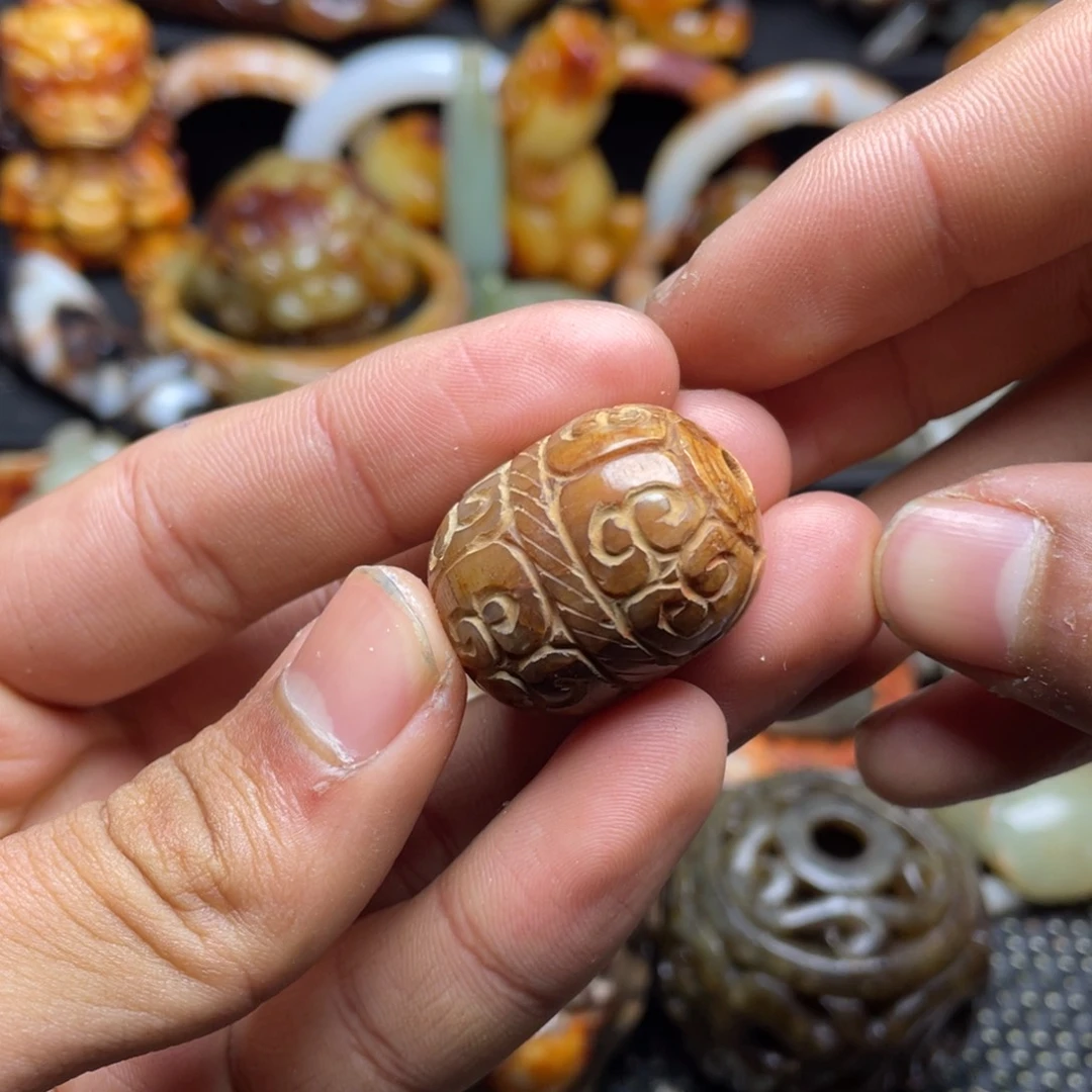 和田玉（糖玉）挂件未镶嵌