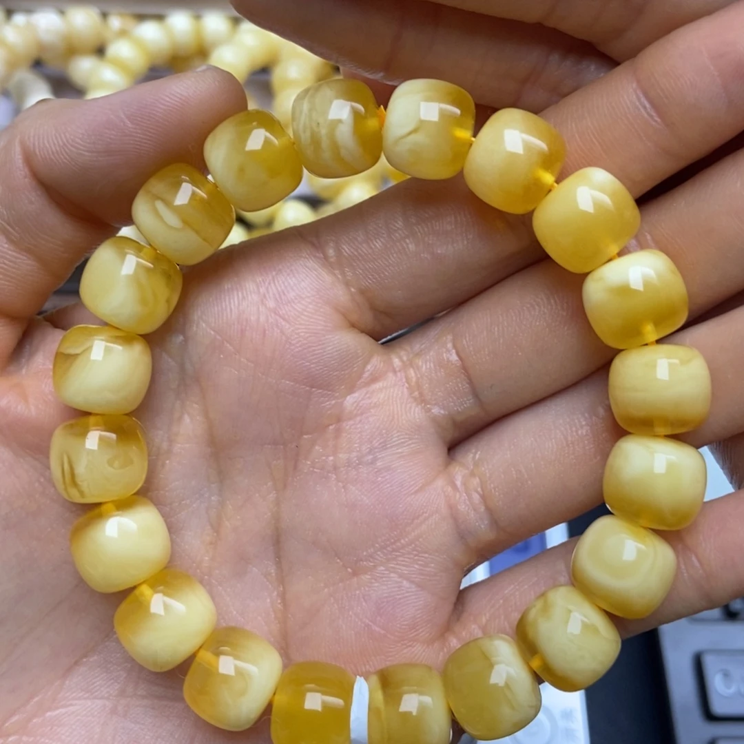 蜜蜡未镶嵌珠宝奇石169