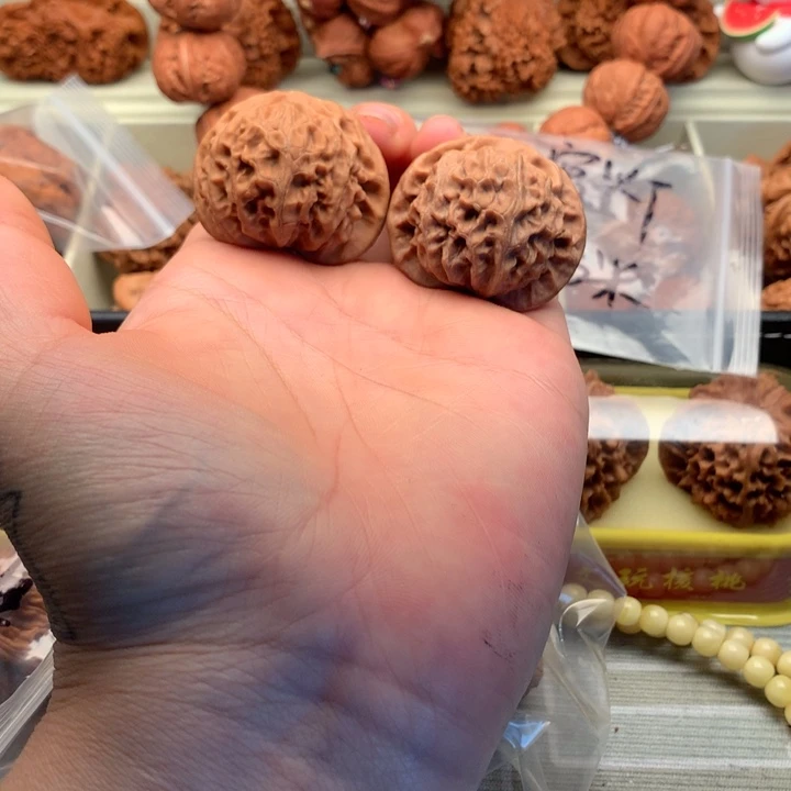 文玩核桃吊坠40尺寸宫灯