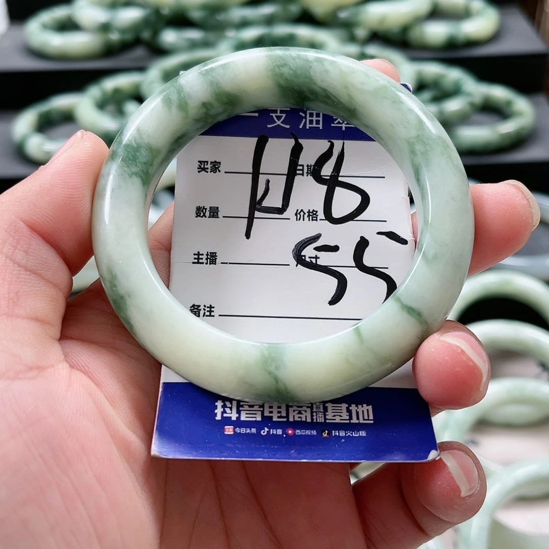 【闪购商品】未镶嵌透闪石-蛇纹石玉手镯