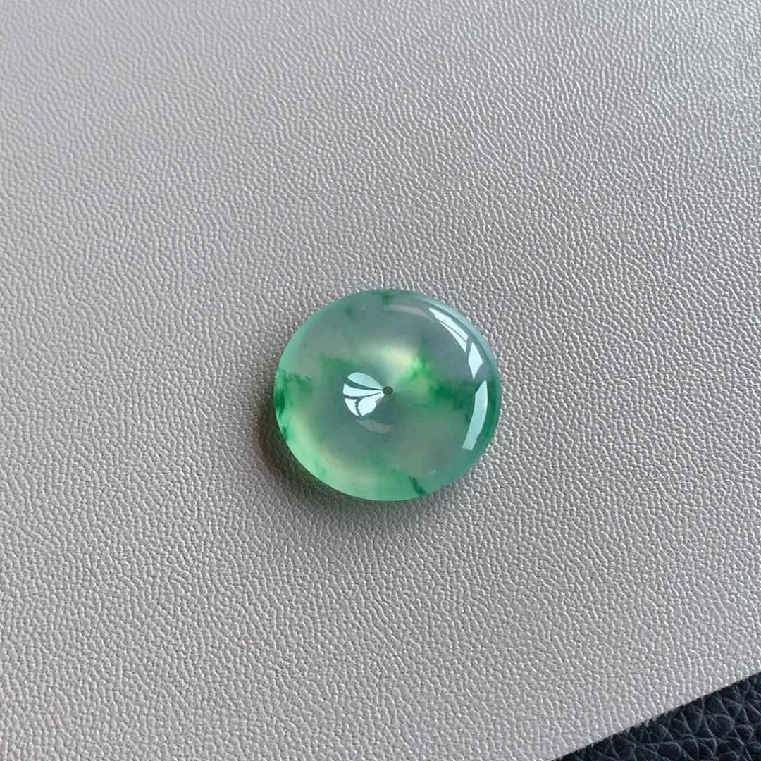 翡翠颈饰未镶嵌天然缅甸翡翠吊坠22.7-4.8