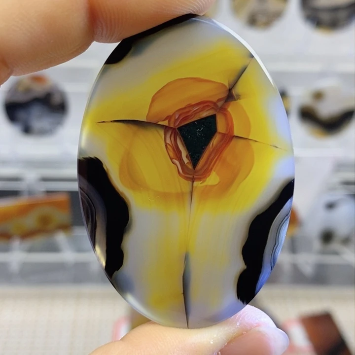 玛瑙/玉髓颈饰未镶嵌