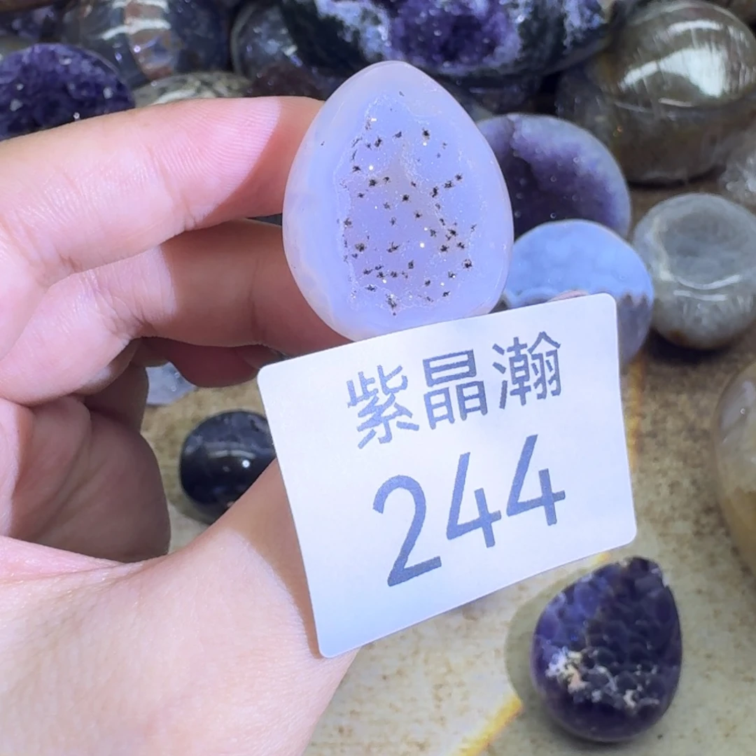未镶嵌水晶大型摆件（非配饰）