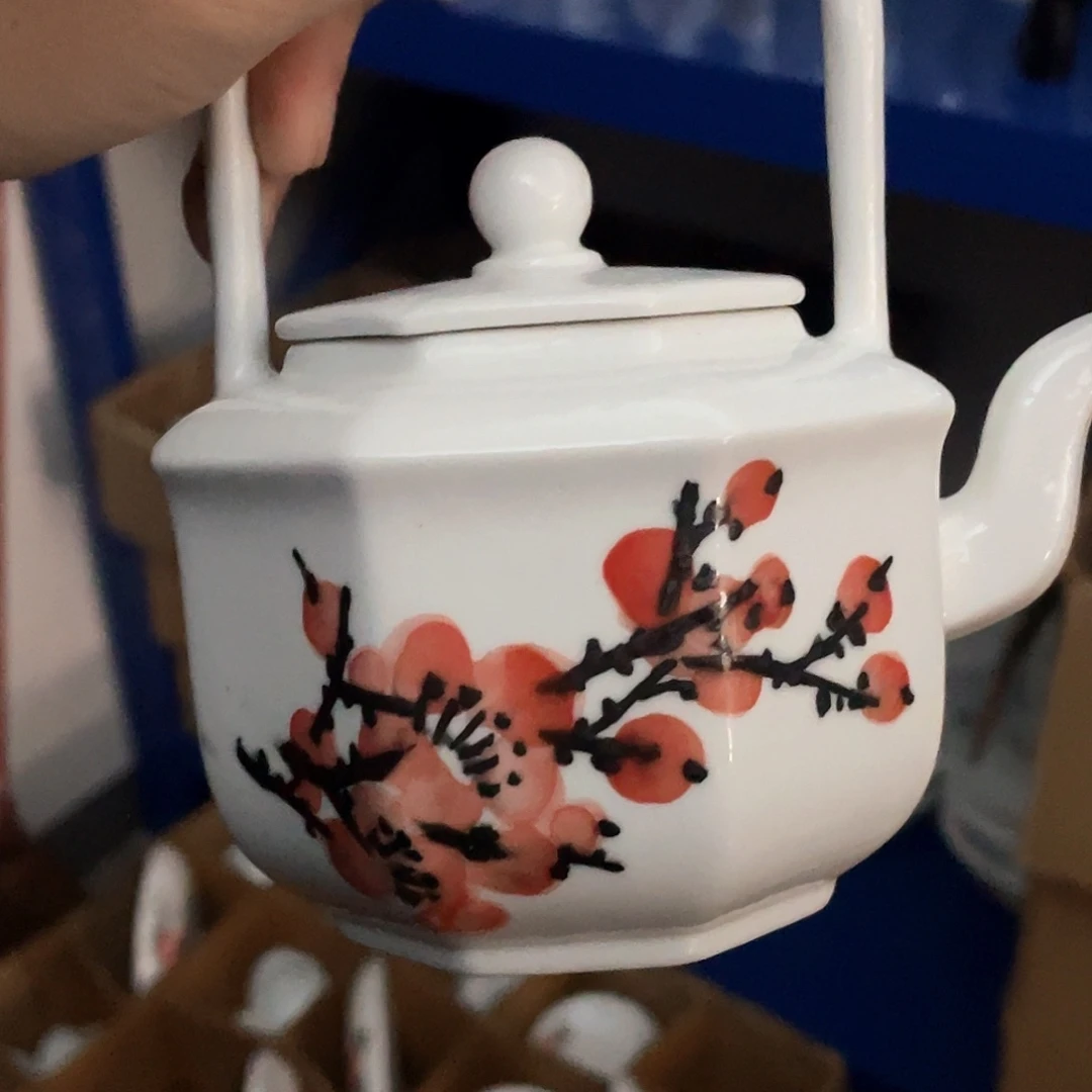 高温右下写一花鸟葉*柜