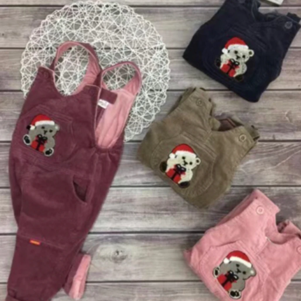 加绒高端洋气时尚红帽熊条绒背带裤