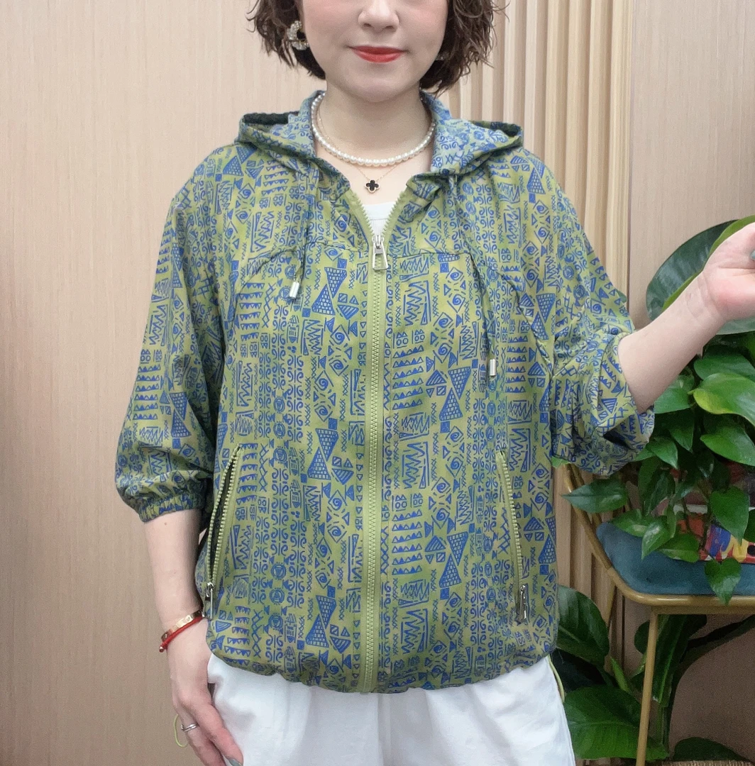 2025年夏季新款外套洋气宽松透气显瘦时尚减龄薄款休闲百搭防晒衣