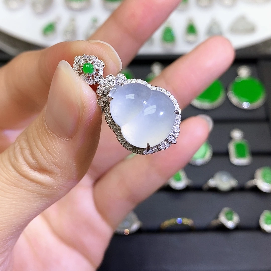 翡翠18K金镶嵌吊坠(不含链)