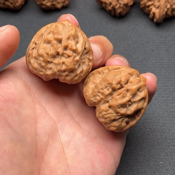 文玩核桃把件蛤蟆头40尺