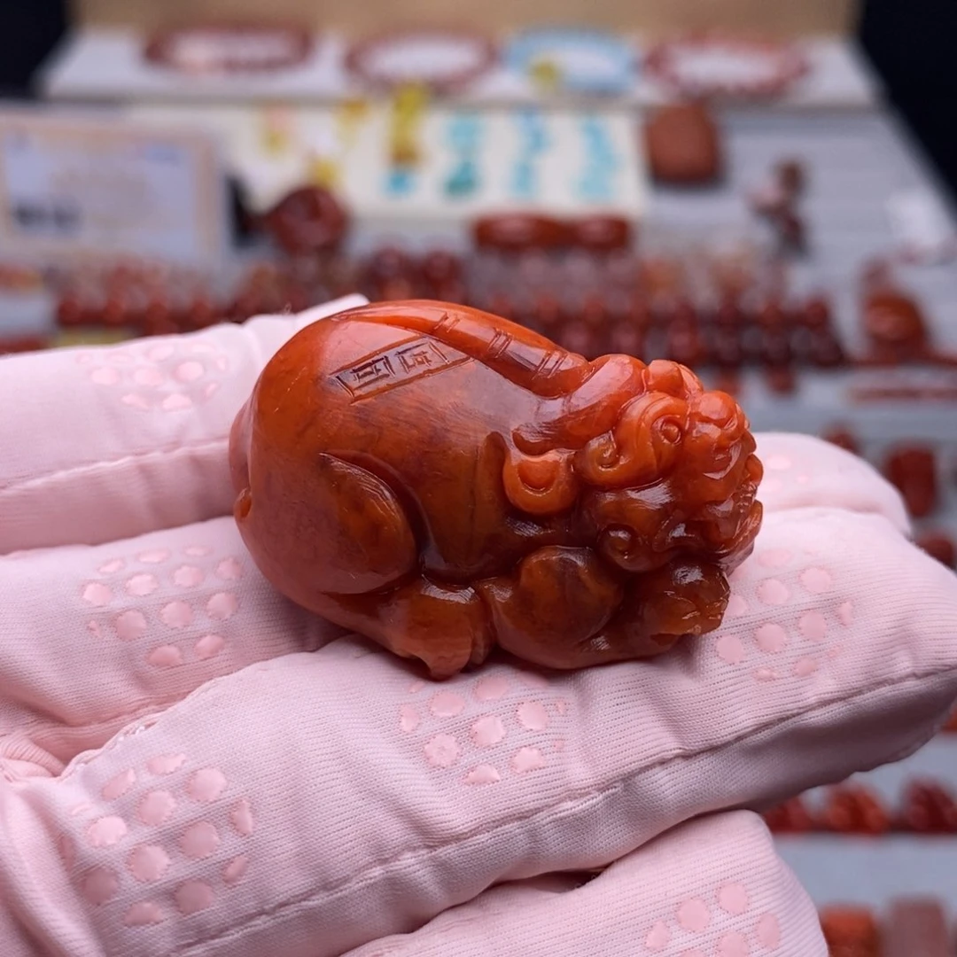 南红玛瑙配饰未镶嵌微瑕