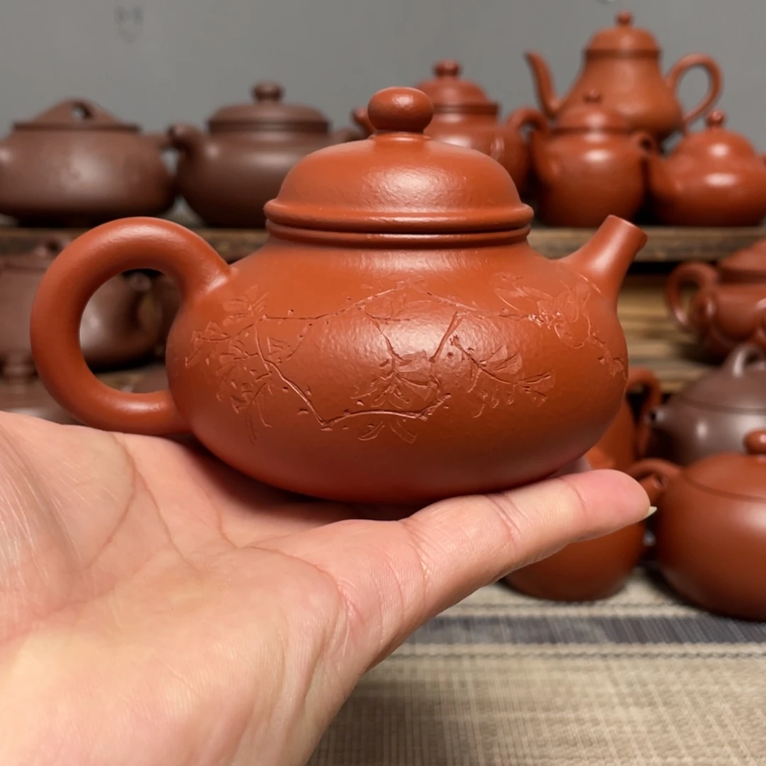 容天壶（喜上眉梢刻绘-210cc-）原矿赵庄朱泥-全手工拍打（薇薇瑕）