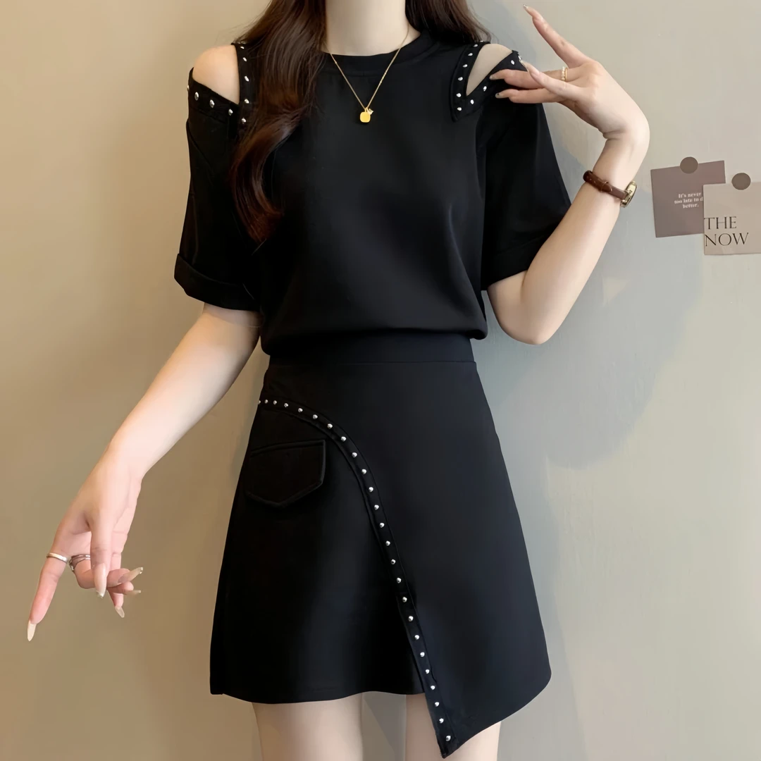 钉珠镂空设计感2025夏季新款时尚气质显瘦高级感两件套休闲套装女