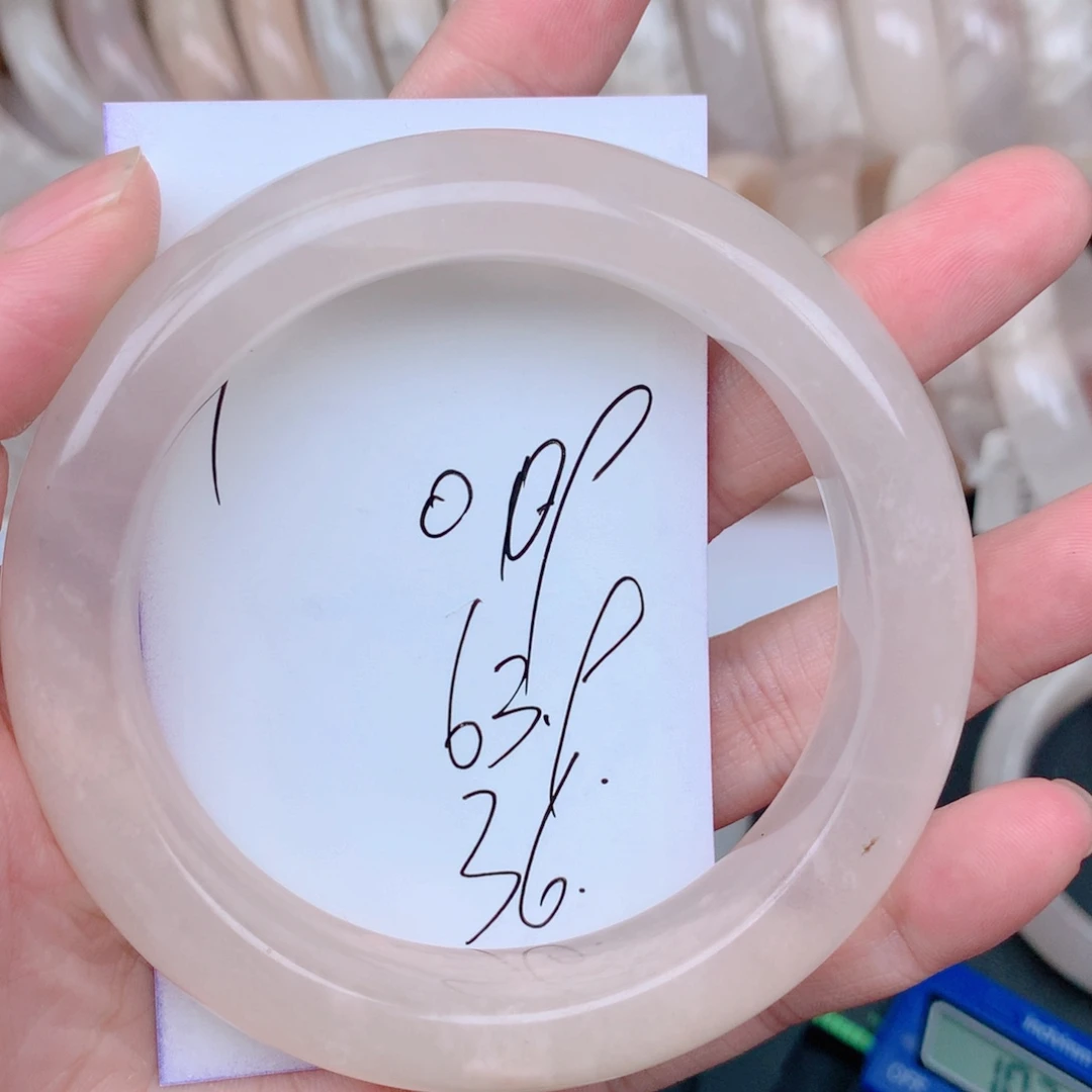 石英质玉未镶嵌手镯009