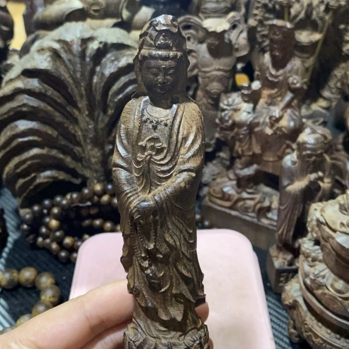 木摆件家居设计的设计师