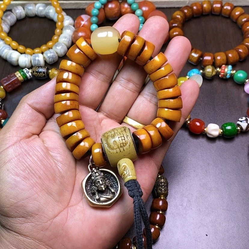 【闪购商品】玻璃颈饰我们要好好学习