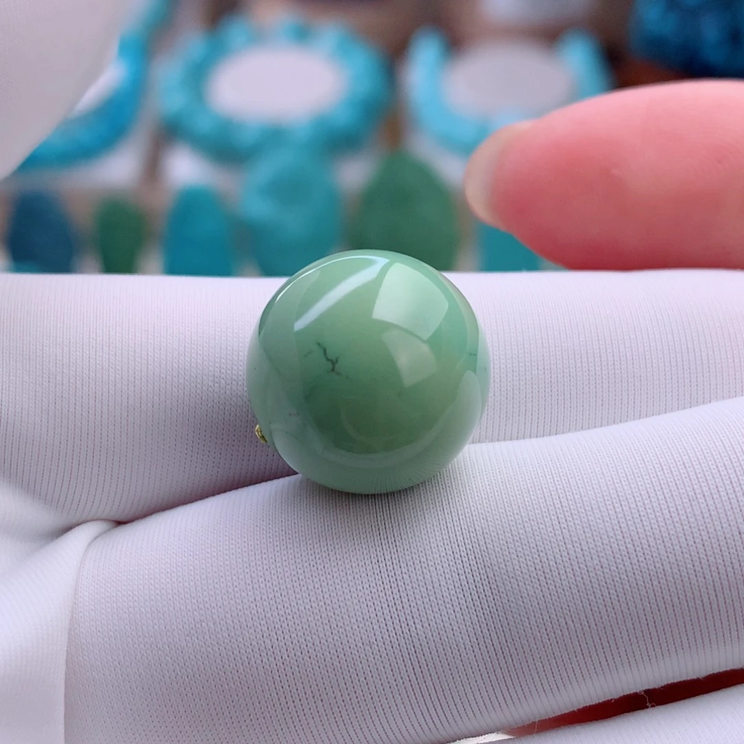 绿松石未镶嵌挂件