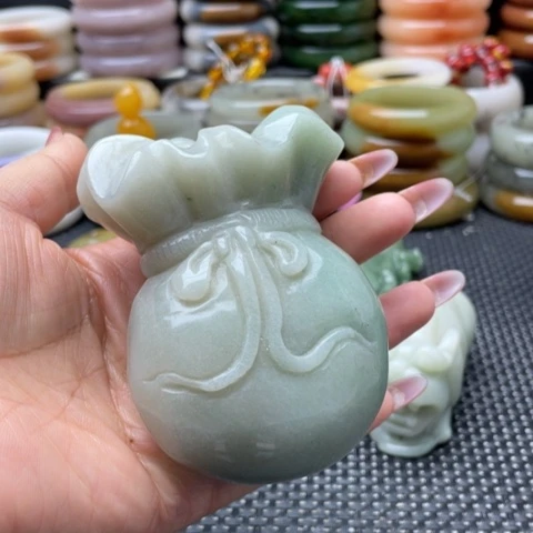 未镶嵌手镯石英岩玉