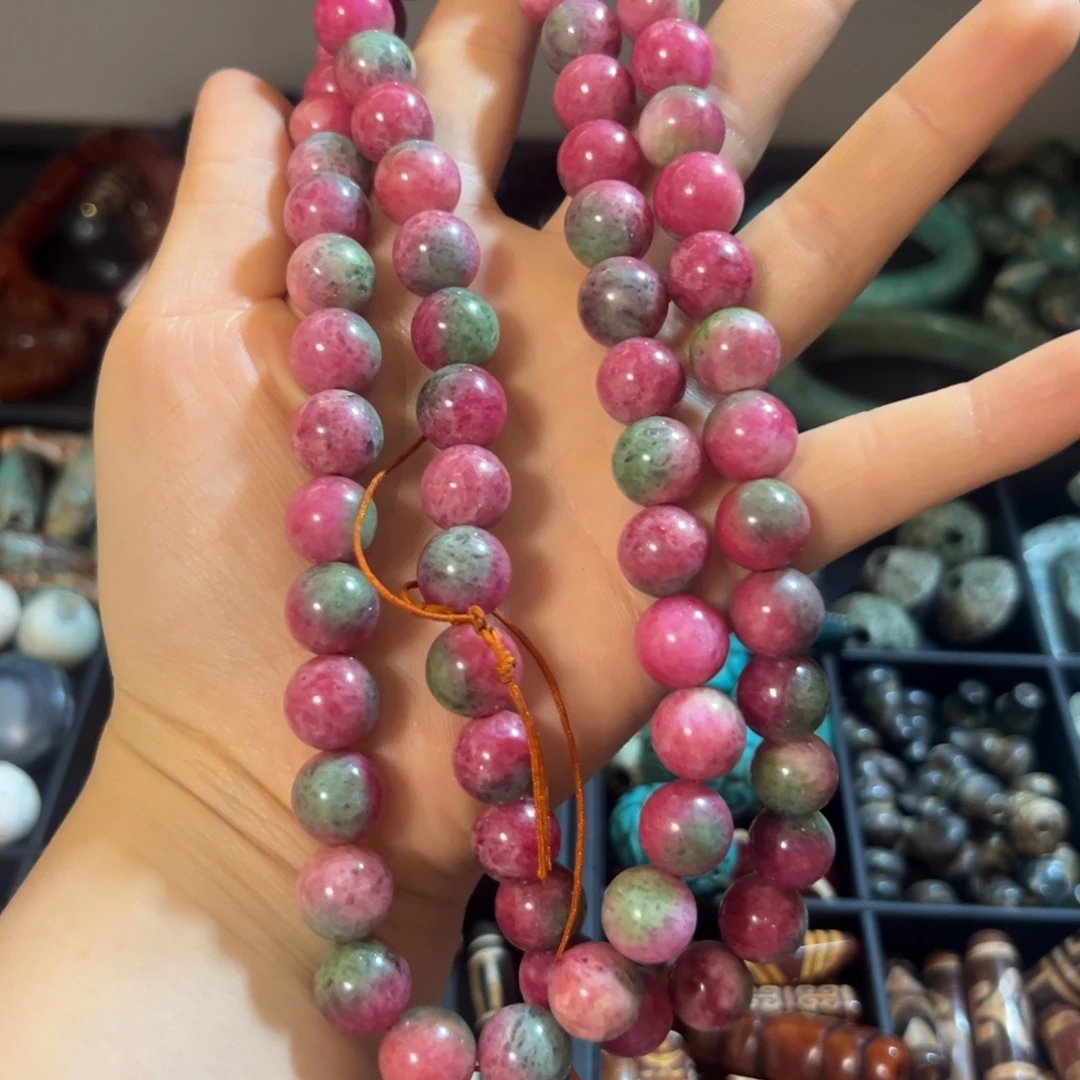 莉***丽玛瑙/玉髓合金颈饰