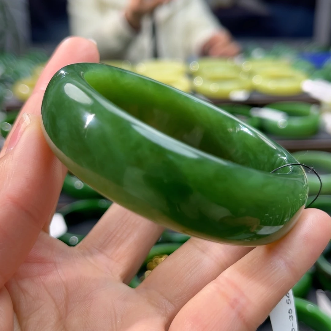 和田玉（碧玉）手镯未镶嵌