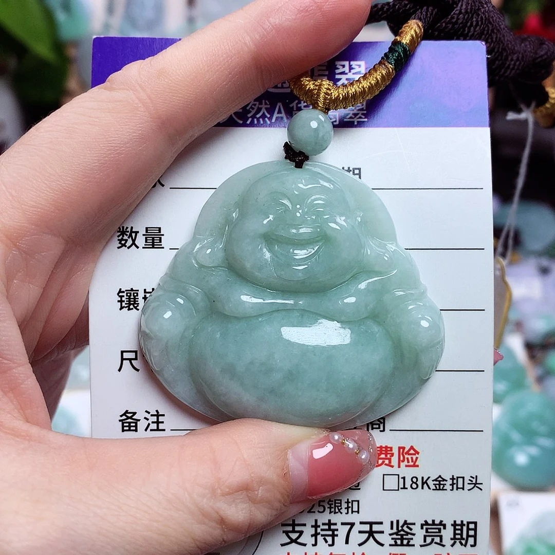 孤***️翡翠未镶嵌颈饰佛公