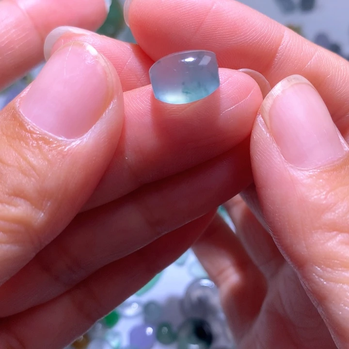 定制翡翠未镶嵌高冰枣珠