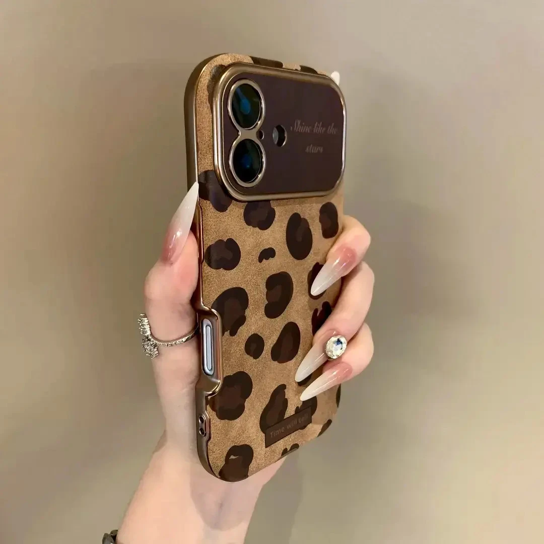 雅天立棕豹纹大视窗翻毛皮适用iPhone17/16/15pro手机壳苹果14/13