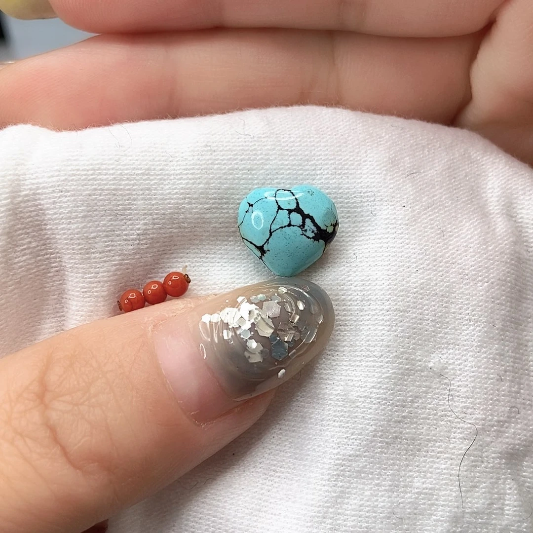 南红玛瑙未镶嵌珠宝奇石