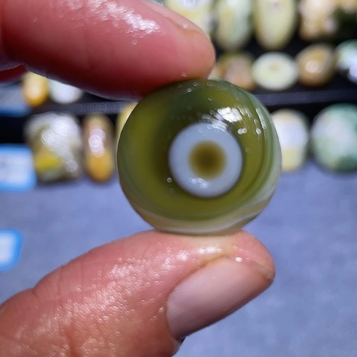 玛瑙/玉髓未镶嵌珠宝奇石