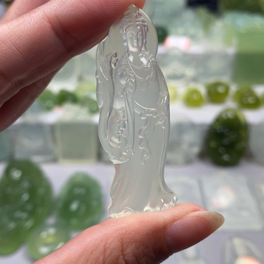 蛇纹石玉未镶嵌颈饰