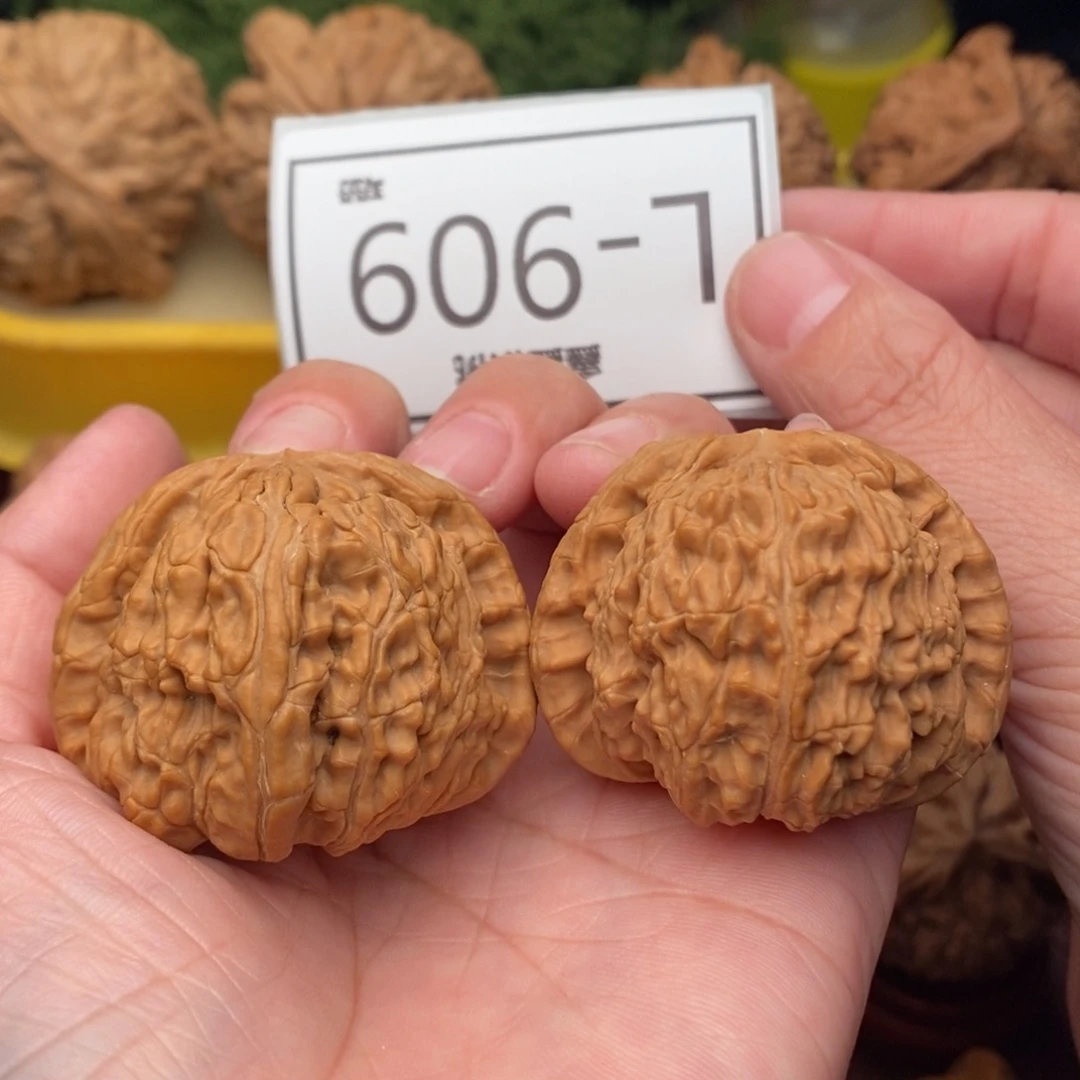 文玩核桃把件狮子头43….