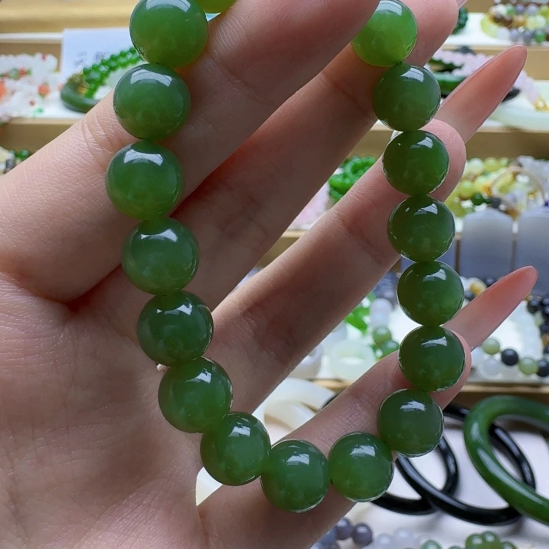 富***木未镶嵌手链和田玉