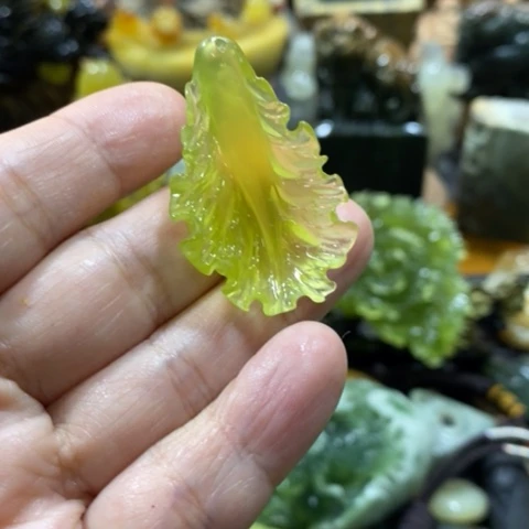 蛇纹石玉手把或挂件未镶嵌韩***^