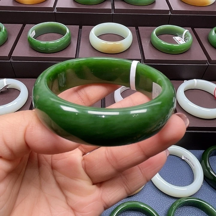 和田玉未镶嵌手镯5758