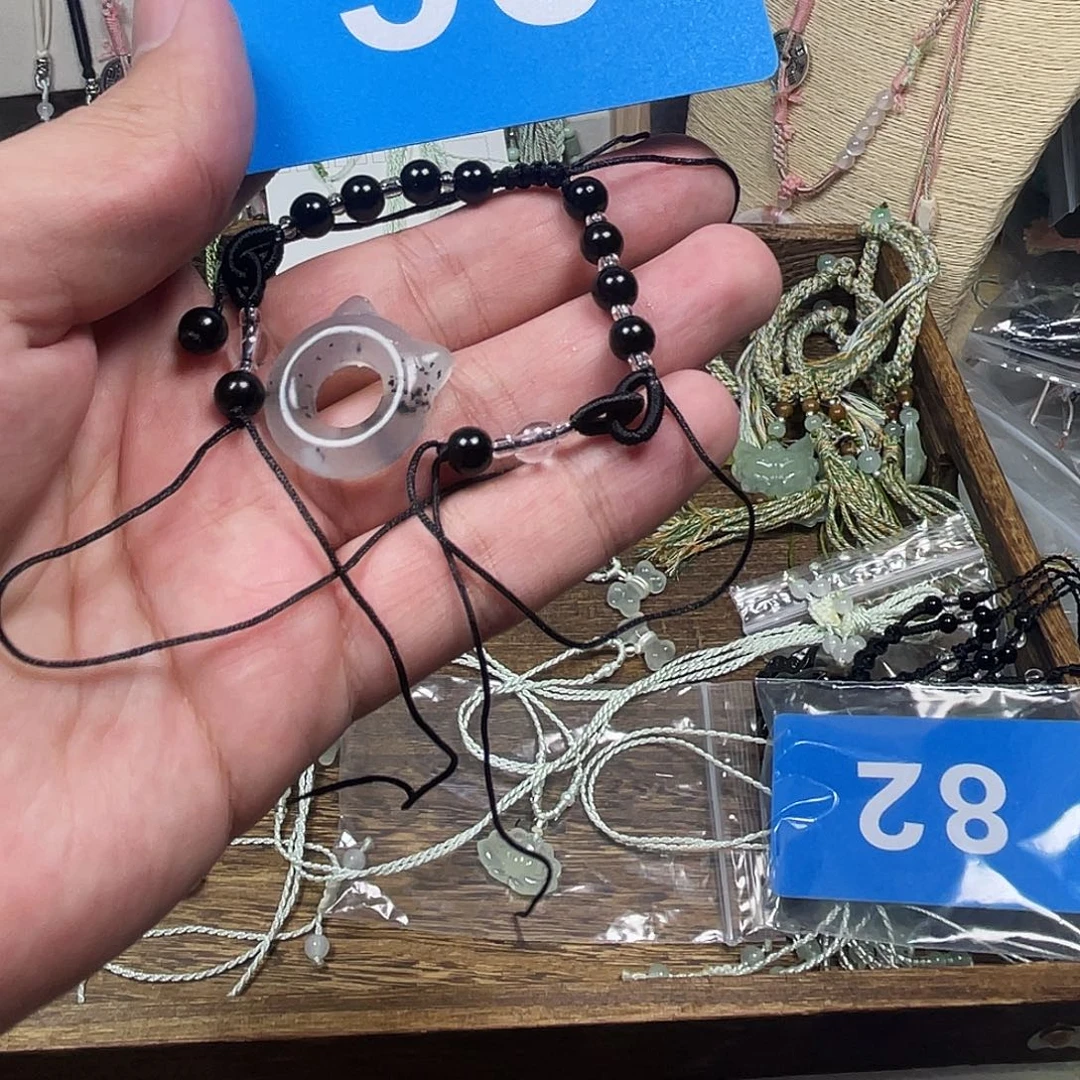 逸***璇蛇纹石玉合金颈饰