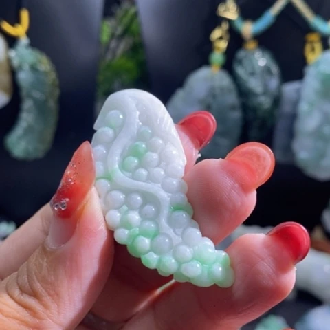 【闪购商品】颈饰未镶嵌翡翠葡萄