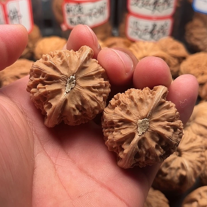 文玩核桃把件宫灯42