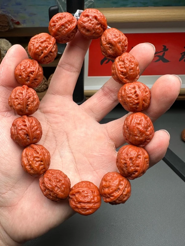 庆核精选手持手串颗颗红润饱满