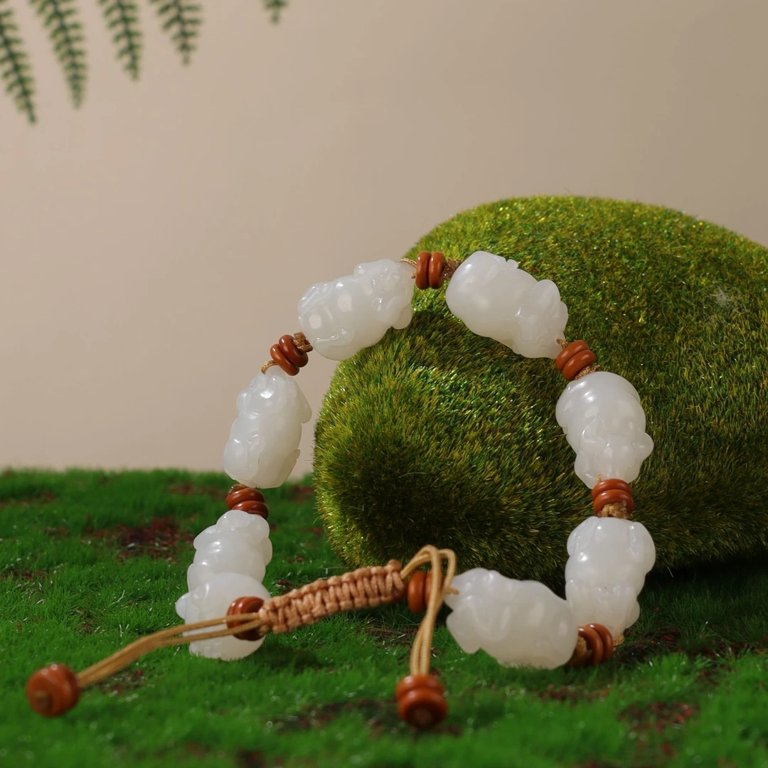 XX9590二十世纪和田玉福牛手串