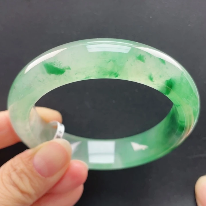 石英质玉未镶嵌手镯56 57