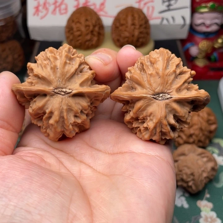 【闪购商品】把件文玩核桃轻****怀46.5全品帝王