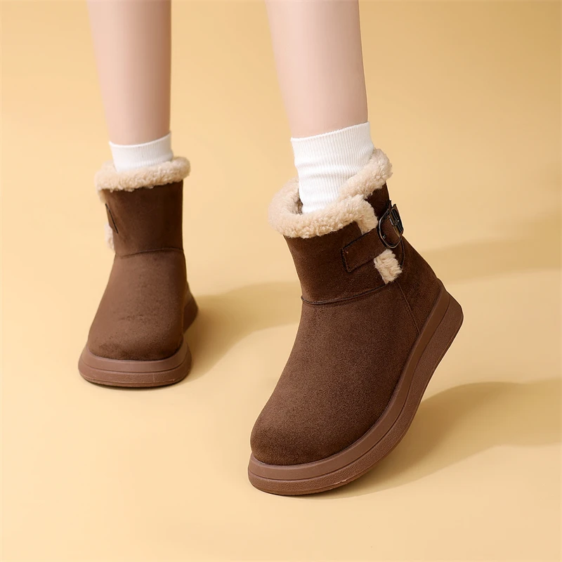 东北防滑雪地靴韩版显脚小抗寒大棉鞋勃肯加厚时尚加绒保暖马丁靴