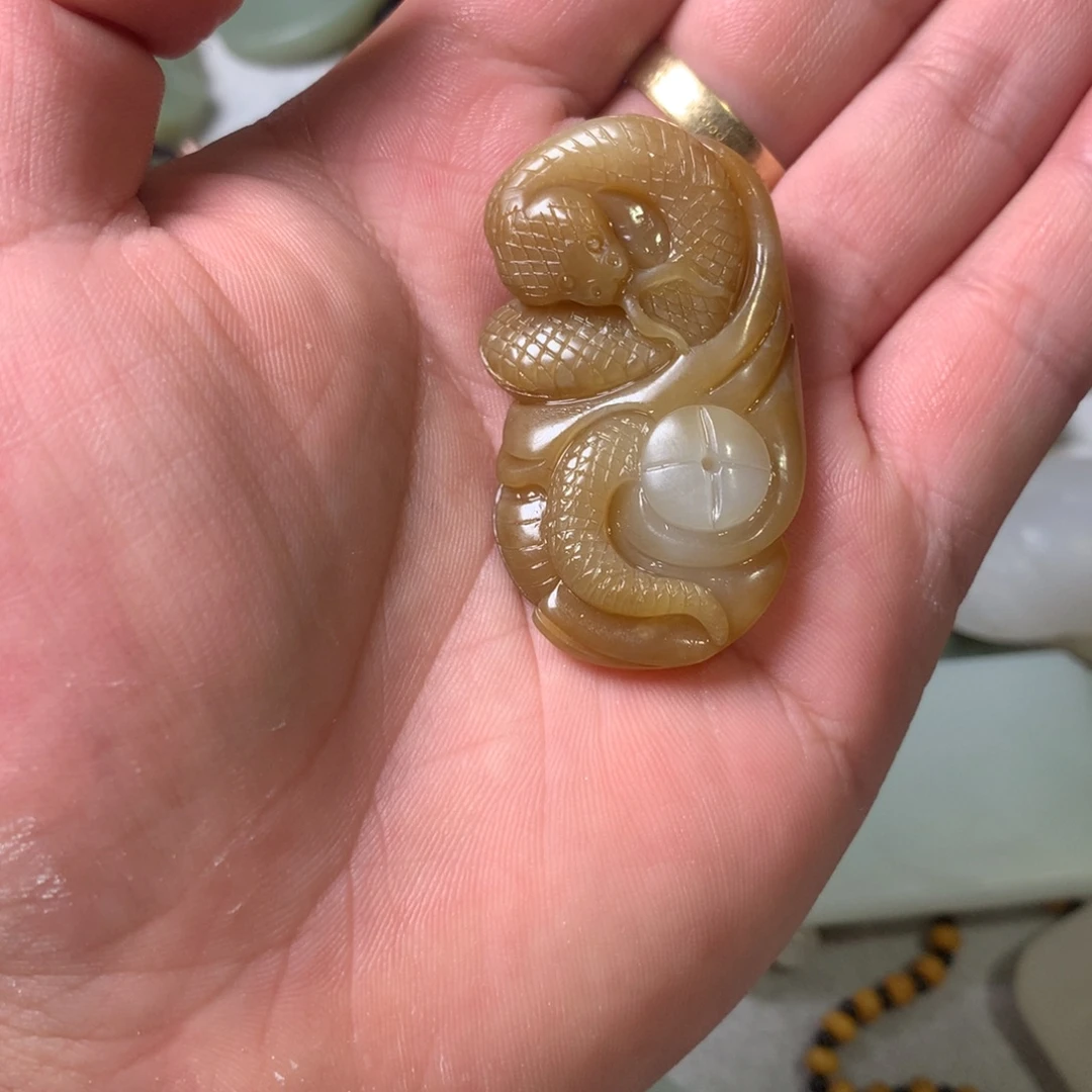 颈饰未镶嵌和田玉